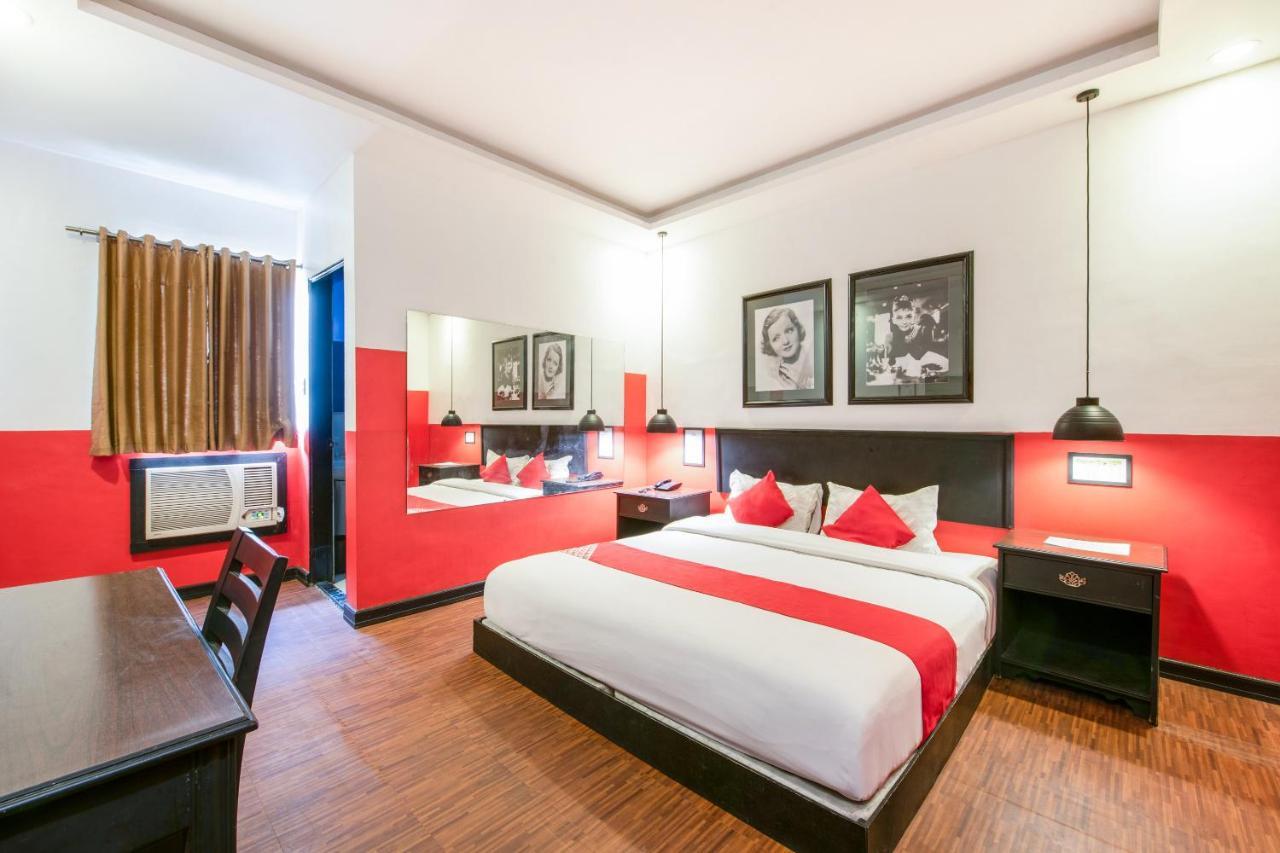 Oyo 432 Diamondwood Hotel アンヘレス エクステリア 写真