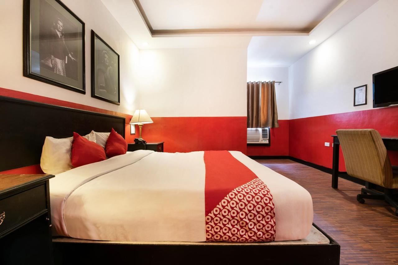 Oyo 432 Diamondwood Hotel アンヘレス エクステリア 写真