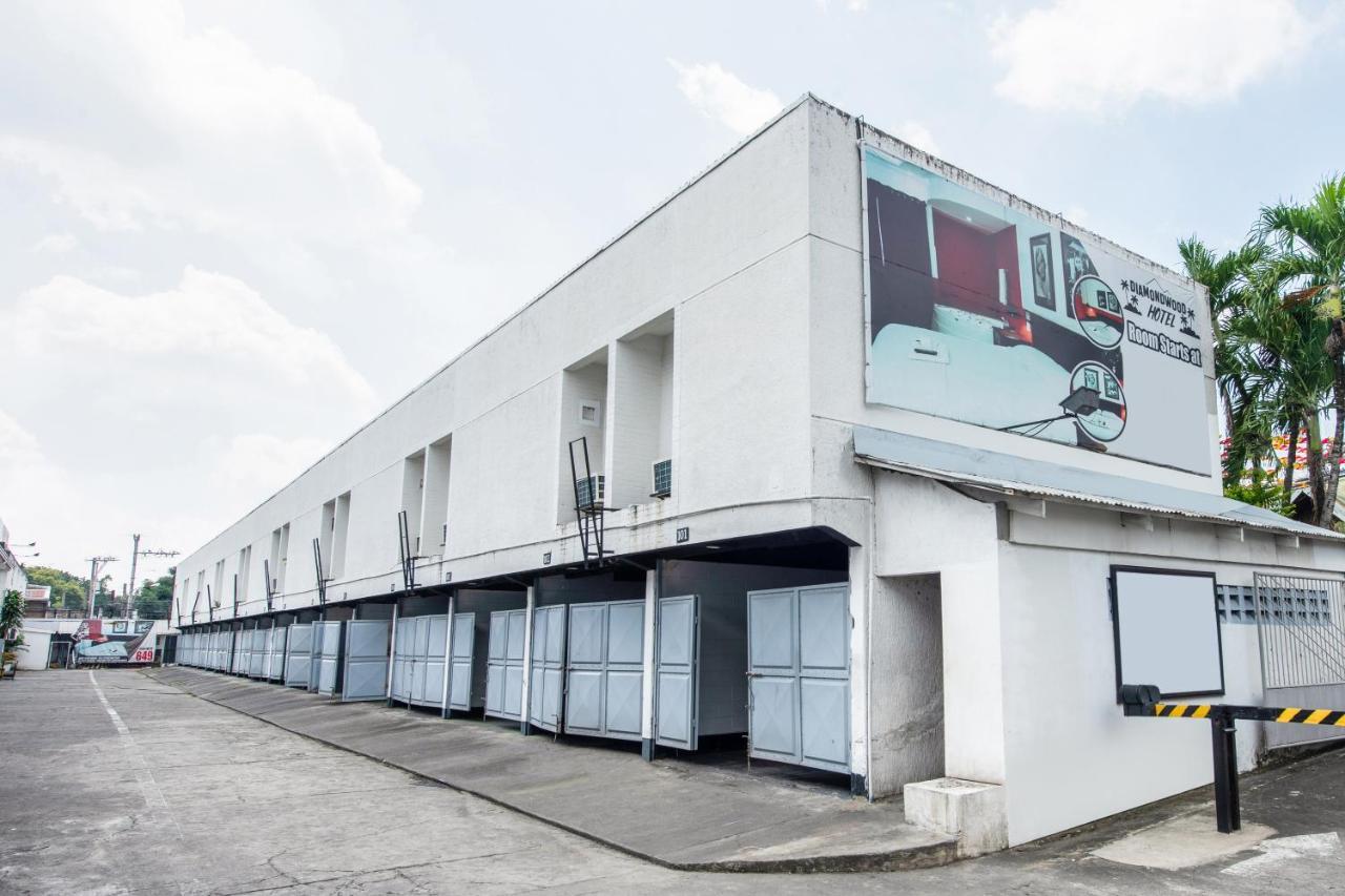 Oyo 432 Diamondwood Hotel アンヘレス エクステリア 写真